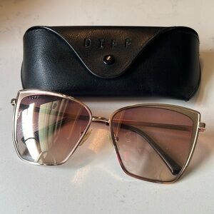 Diff Becky rose gold sunglasses with case and new cleaning cloth